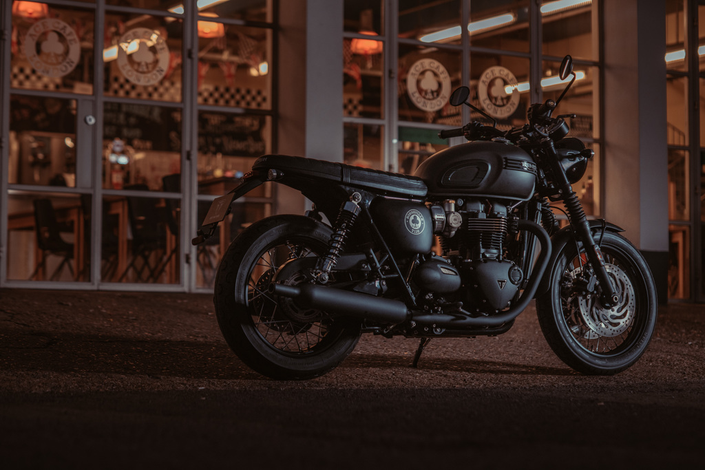 New 2019 Bonneville T120 Ace – Available Now