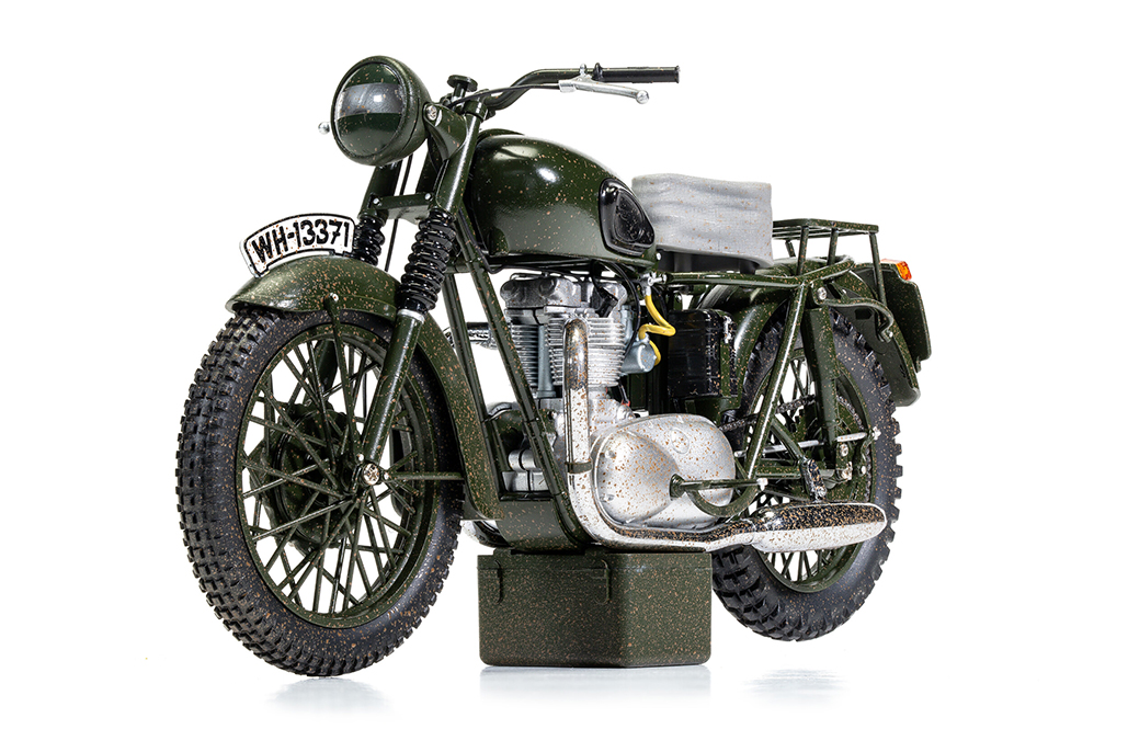 The Great Escape - Triumph TR6 Trophy