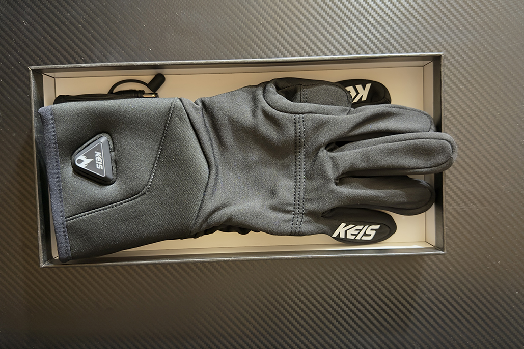 How do Keis G201 Heated Inner Gloves perform in extreme cold?
